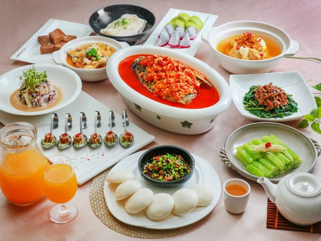  The Gaia Hotel at Food Expo: Ocean Set Meal, Gold Medal Chef Vouchers at 65% Off 