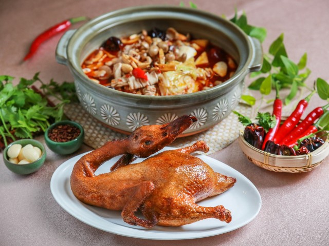  大地酒店川湘美食飄香大直，8月25日感恩試營運「奇岩一號」以旗艦店之姿，進駐台北萬豪酒店中城廣場 