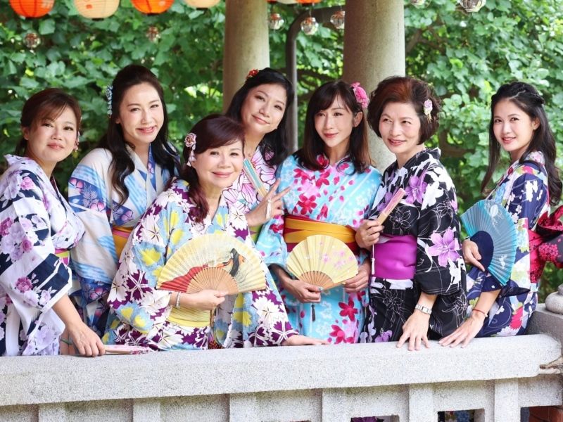  「2024台北北投花浴衣フェスティバル」フォト撮影会 華やかな花浴衣が北投温泉博物館を彩る 