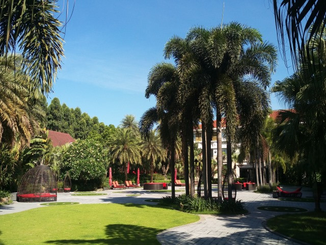 日月谷温泉水质优良，水量充沛