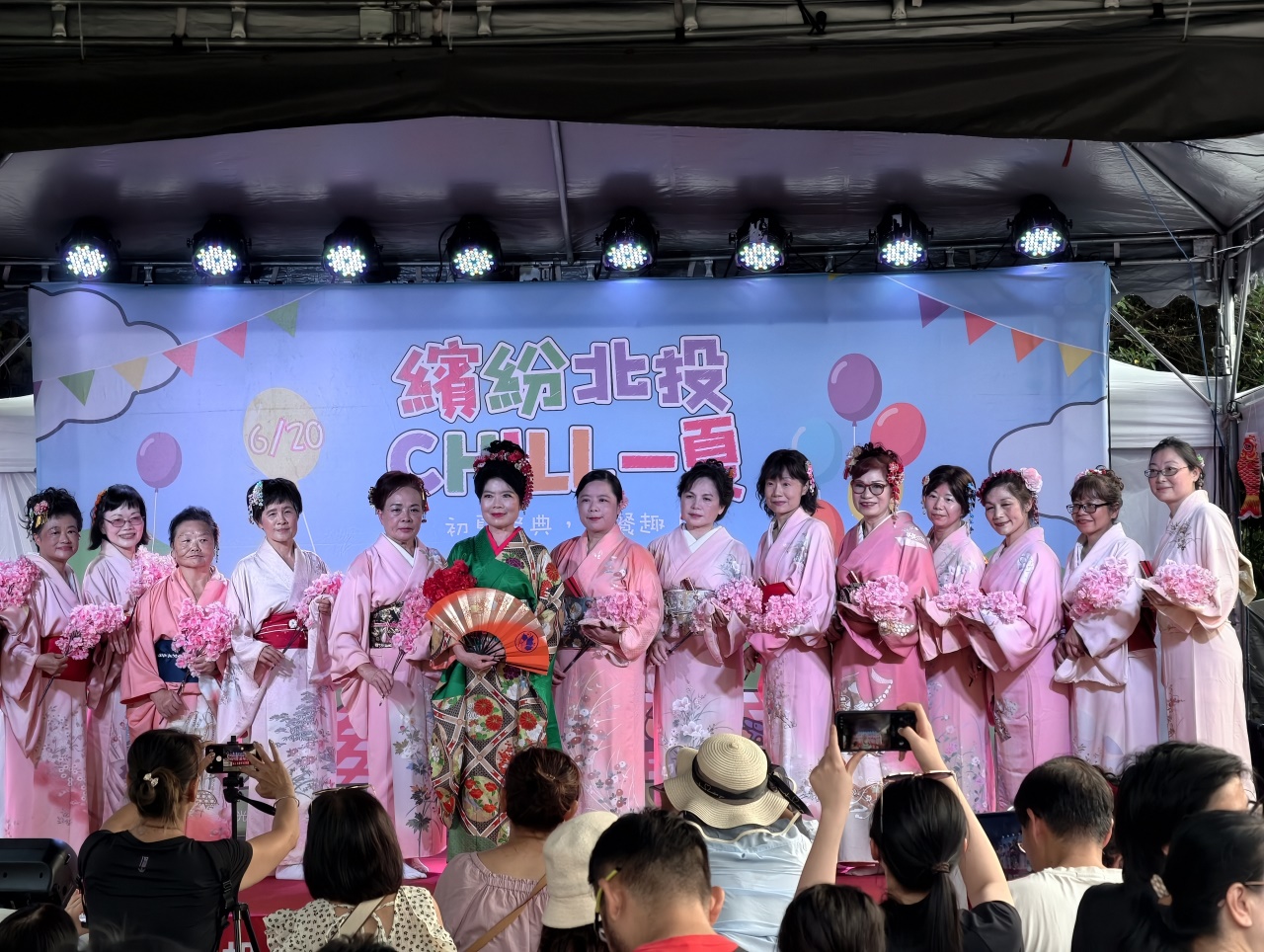 優雅的日本舞踊演出.jpg