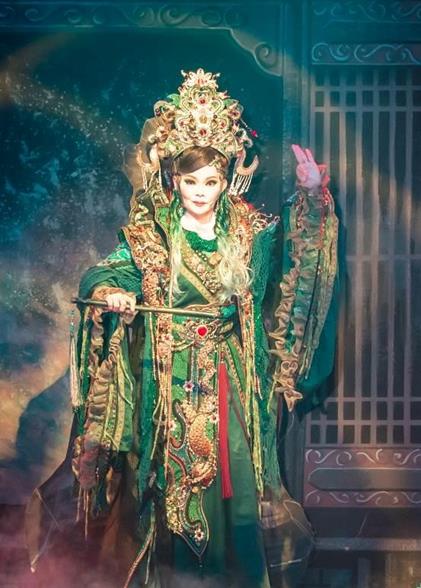 乞願女神不用世俗眼光看待貧與窮，萬物奧妙無法掌控在人類手中的事物太多了，一層一層的故事發展，讓你體會捨與得、貧與窮之間真正的收獲。