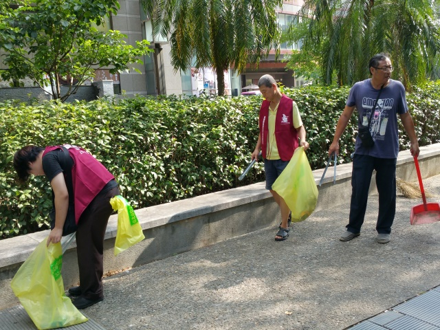 抓寶聖地垃圾大增　北投公園清出百公斤垃圾